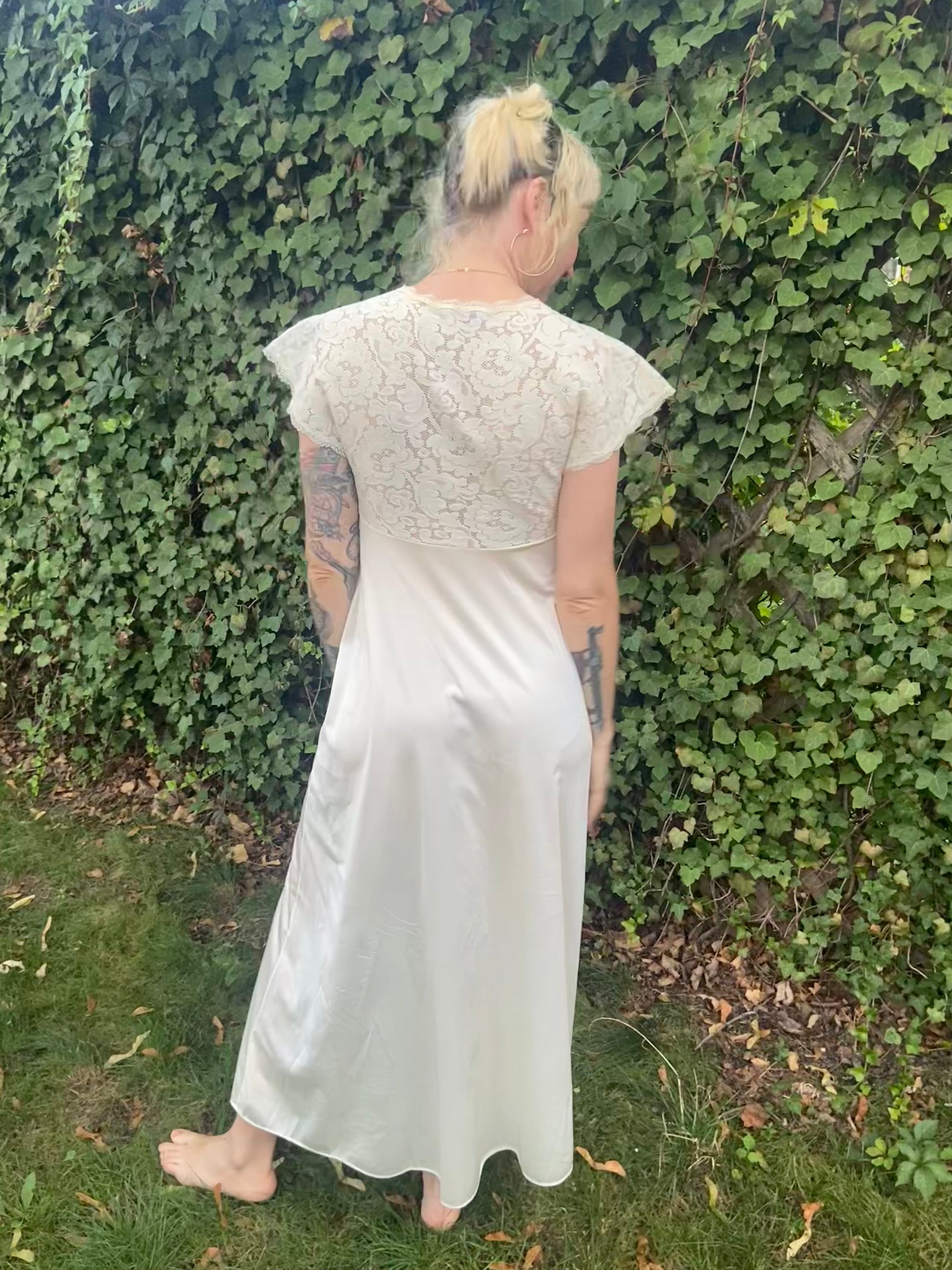 vintage slip dress Vanity Fair Vintage Slip Dress – Loved and Let Go Vintage